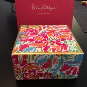Lilly Pulitzer Lacquer Box Spot Ya!